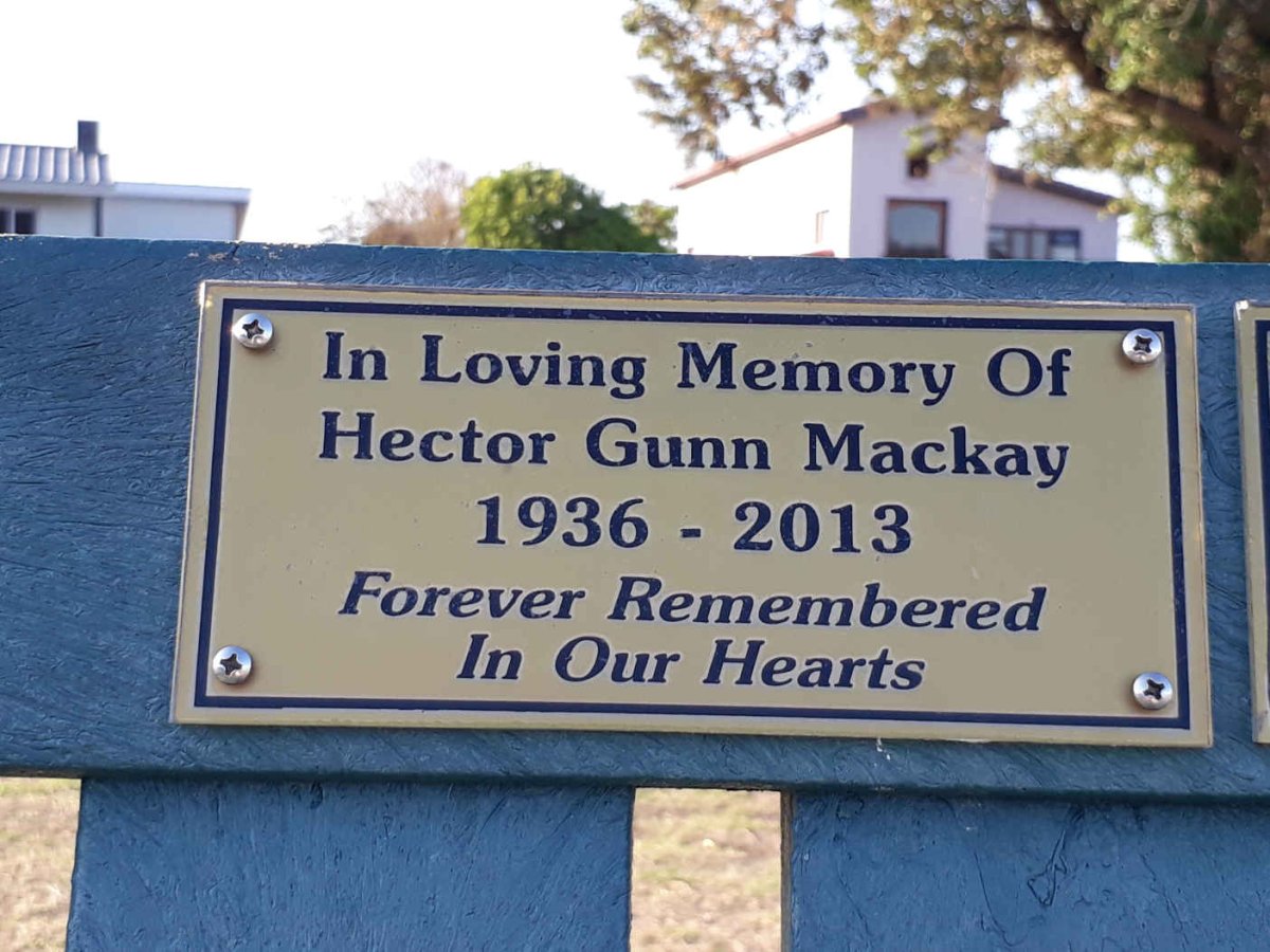 MACKAY Hector Gunn 1936-2013 &amp; Maureen Patricia 1936-2012