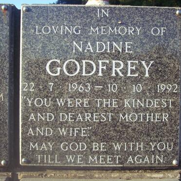 GODFREY Nadine 1963-1992