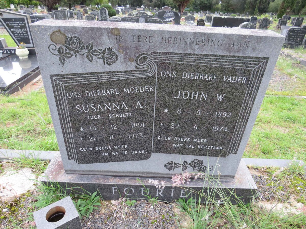 FOURIE John W. 1892-1974 & Susanna A SCHOLTZ 1891-1973