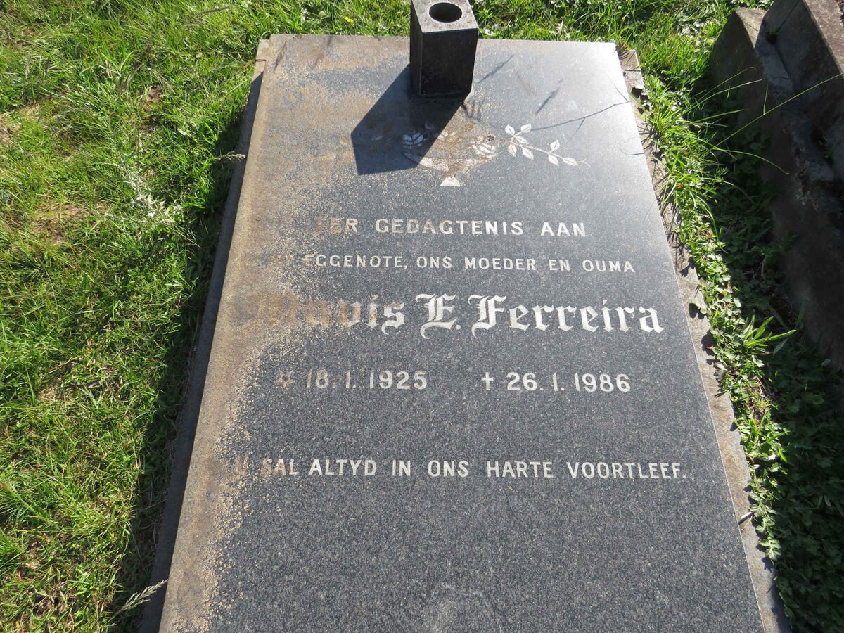 FERREIRA Mavis E. 1925-1986