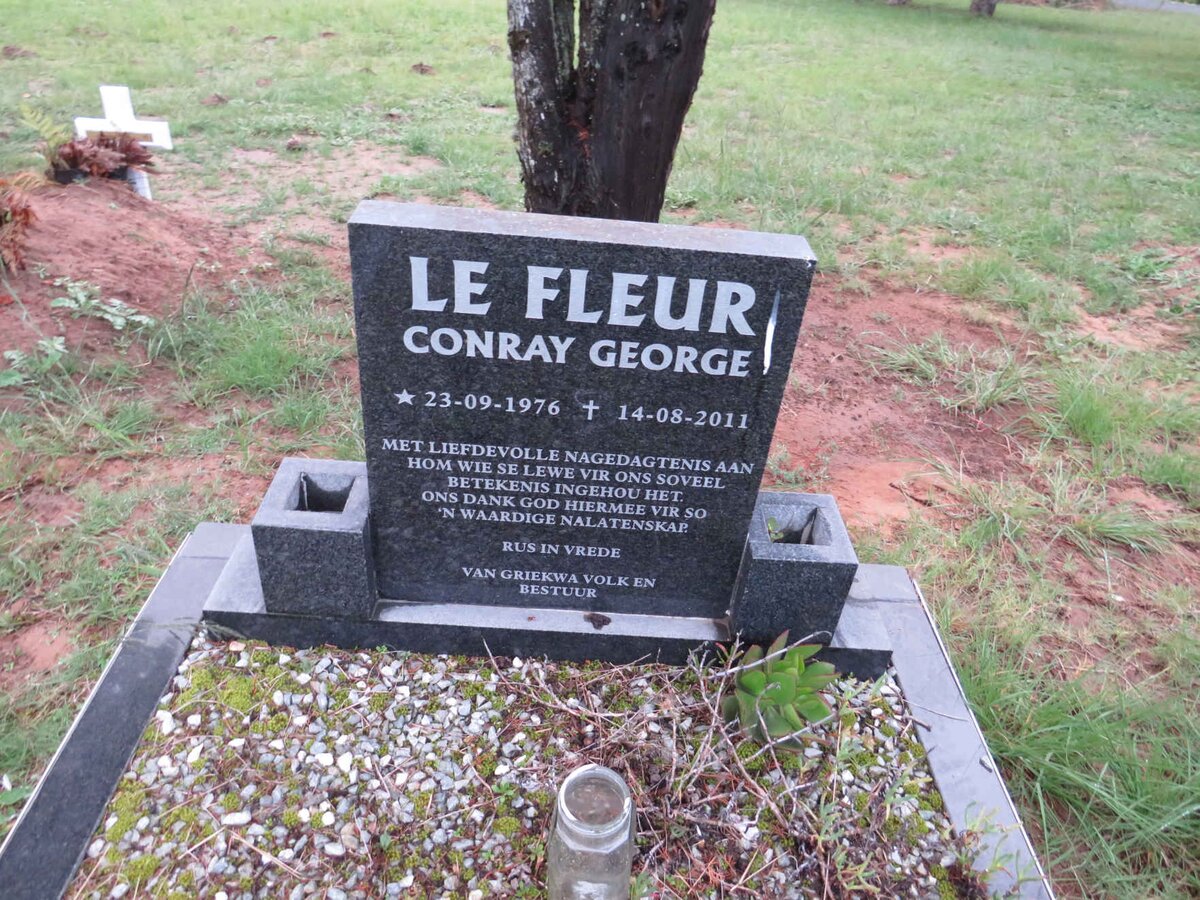 FLEUR Conray George, le 1976-2011