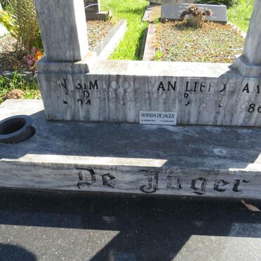 JAGER Twonette, de 1974-1986 :: DE JAGER Wanda 1952-2021