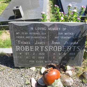 ROBERTS Thomas James 1920-1989 &amp; Anna Jacomina 1923-1991