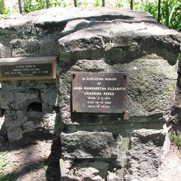 PERKS Anna Margaretha Elizabeth Hendrina1914-1983 :: PERKS Carolie nee KEW 1941-1986