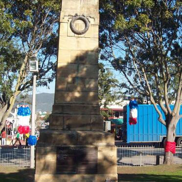 Western Cape, KNYSNA, Church Square, War memorial
