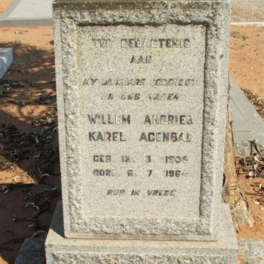 A - Surnames :: Vanne - A