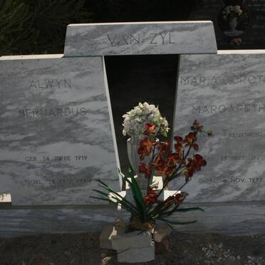 ZYL Alwyn Bernardus, van 1919-1990 &amp; Maria Dorothea Margaretha TREURNICHT 1921-1997