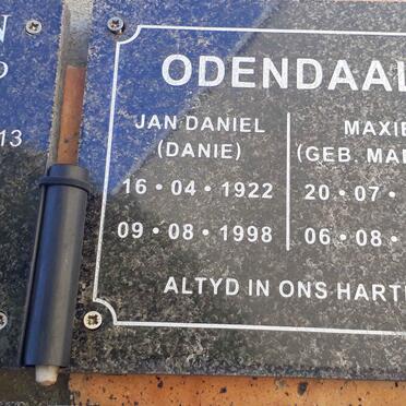 ODENDAAL Jan Daniel 1922-1998 &amp; Maxie MARAIS 1924-2019
