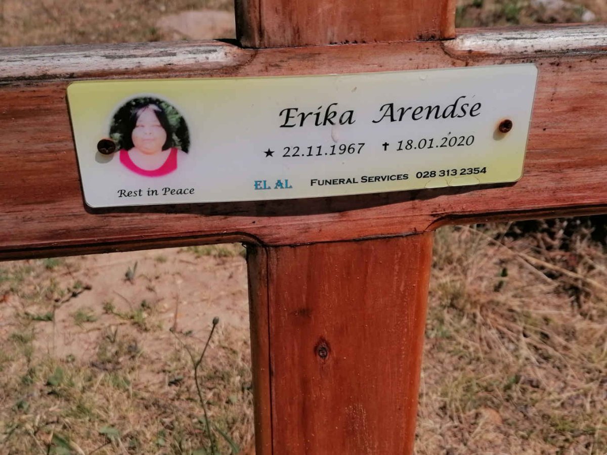 ARENDSE Erika 1967-2020