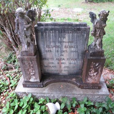 BEUKES Elsabe 1944- :: SYVERTSEN Brigette Alida 1945-1953 _1