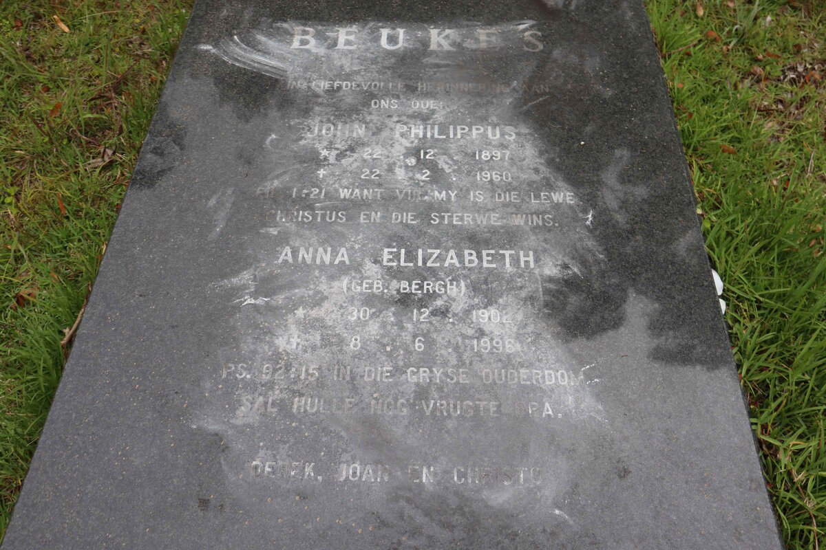 BEUKES John Philippus 1897-1960 & Anna Elizabeth BERGH 1902-1996