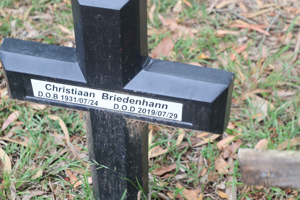 BRIEDENHANN Christiaan 1931-2019