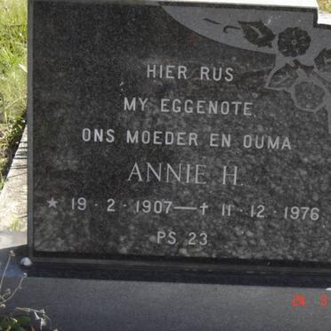 WATT Phillipus E., van der 1897-1983 &amp; Annie H. 1907-1976 _3