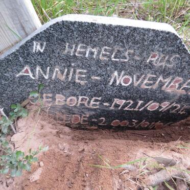 NOVEMBER Annie 1921-2003