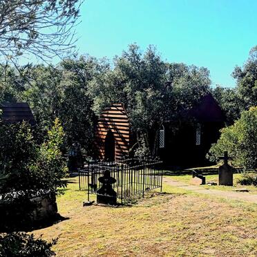Western Cape, KNYSNA district, Plettenberg Bay, Roodefontein 440, St. Andrew's Redbourn Church, cemetery