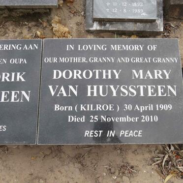 HUYSSTEEN Dorothy Mary, van nee KILROE 1909-2010