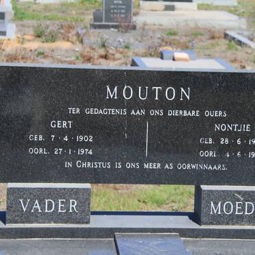 MOUTON Gert 1902-1974 &amp; Nontjie 1903-1986