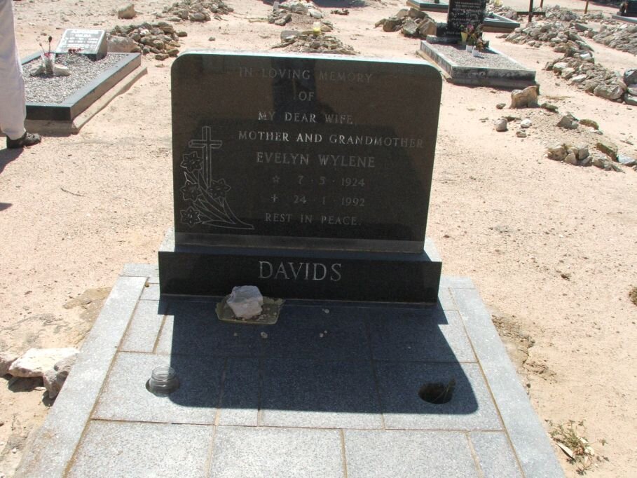 DAVIDS Evelyn Wylene 1924-1992