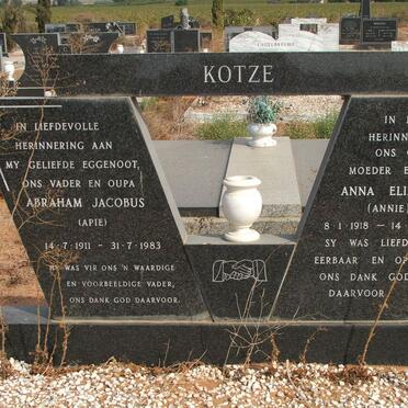 KOTZE Abraham Jacobus 1911-1983 &amp; Anna Elizabeth 1918-1994