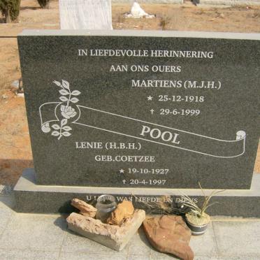 POOL M.J.H. 1918-1999 &amp; H.B.H. COETZEE 1927-1997