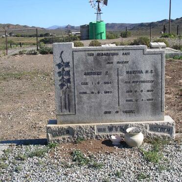 WYK Andries F., van 1884-1963 &amp; Martha M.S. OOSTHUIZEN 18??-1966