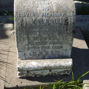 WOODS Valarie  -1927