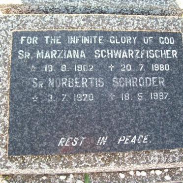 SCHWARZFISCHER Marziana 1902-1980 :: SCHRODER Norbertis 1920-1997