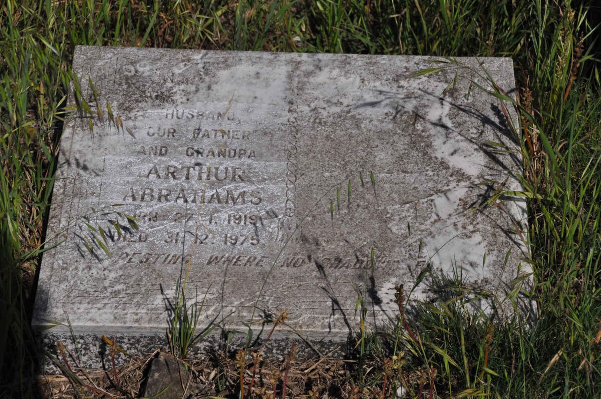 ABRAHAMS Arthur 1919-1975