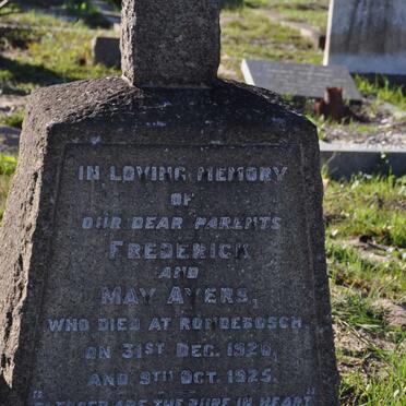 A - Surnames :: Vanne - A