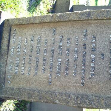 BRODIE Robert -1946 &amp; Marion -1962 :: BRODIE Jean -1929 :: BRODIE Robert 19?7