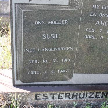ESTERHUIZEN Archie 1914-1970 &amp; Susie LANGENHOVEN 1910-1947