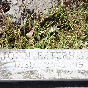 ESTERHUIZEN John -1975