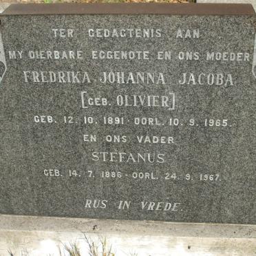 ESTERHUYSE Stefanus 1886-1967 &amp; Frederika Johanna Jacoba OLIVIER 1891-1965