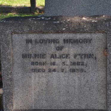 F - Vanne :: Surnames - F