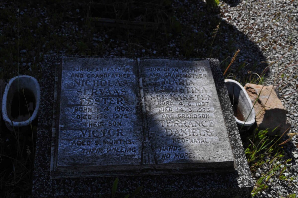 FESTER Nicholas Servaas 1902-1975 &amp; Maria Christina KARSTEN 1897-1973 :: FESTER Victor  :: DANIELS Terrence