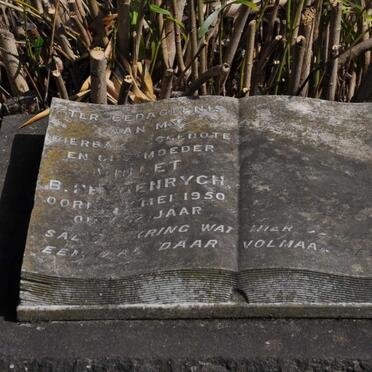 HEYDENRYCH Violet  B. -1950