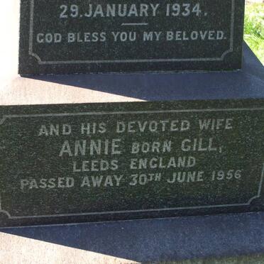 HOPWOOD William Edward 1869-1934 &amp; Annie GILL -1956