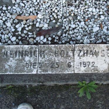 HOLTZHAUSEN Rozanna -1972, HOLTZHAUSEN Heinie -1972, GRAY Patricia -1972_4