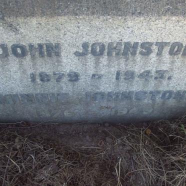JOHNSTON John 187?-1943 &amp; Minnie 1876-194?