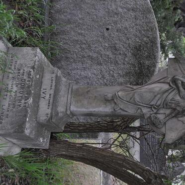 LANGER Ivy :: LANGER Dorothy