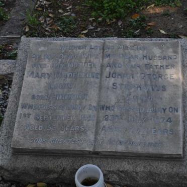 LOUW Johan George Stephanus -1974 &amp; Mary Madeleine PINNOCK -1951