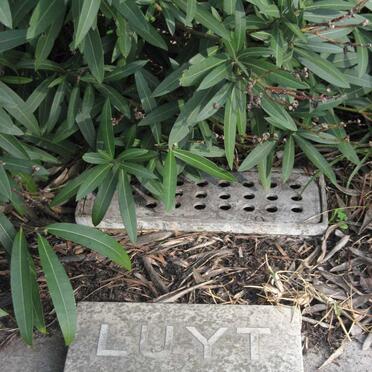 LUYT