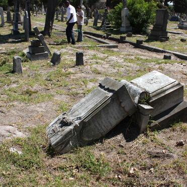 LUYT :: NIEUWENHUYS :: FOWLER 