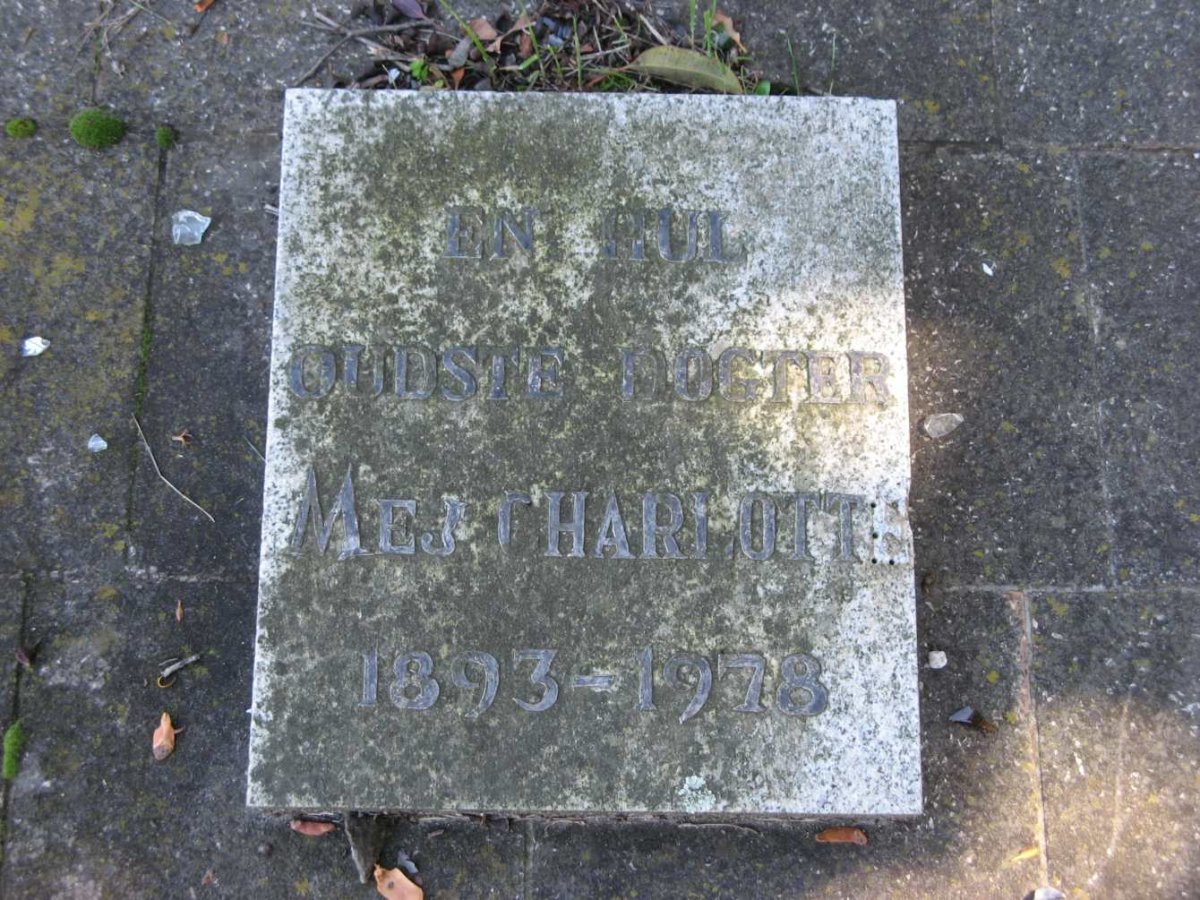 MEIRING P.G.J. 1866-1938 &amp; S.M. 1865-1951 :: MEIRING Charlotte 1893-1978