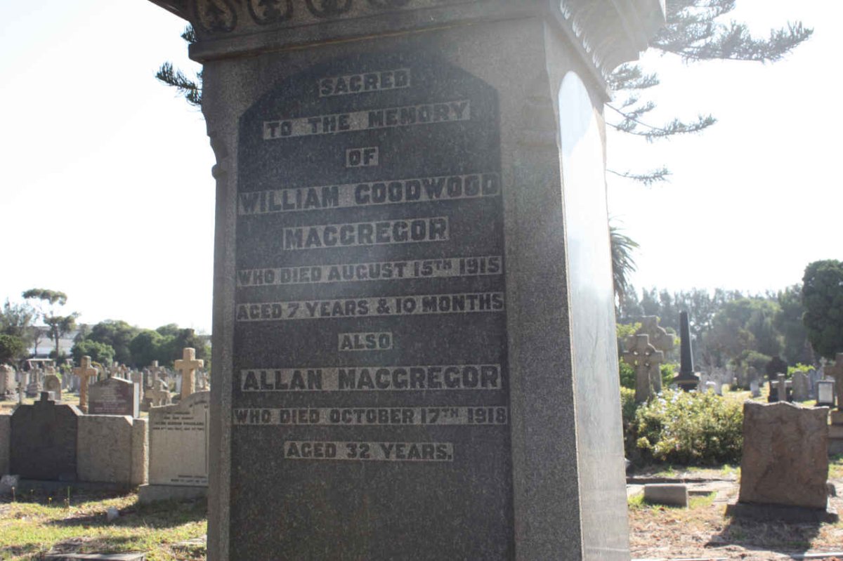 MACGREGOR Allan -1918 :: MACGREGOR William -1915
