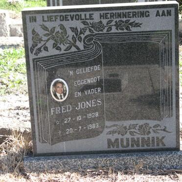 MUNNIK Fred Jones 1928-1983