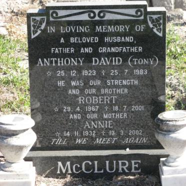MCCLURE Anthony David 1923-1983 &amp; Annie 1932-2002 :: MCCLURE Robert 1967-2001