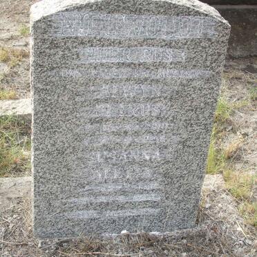 NIEUWOUDT Alwyn Petrus 1900-1956 &amp; Susanna ? 19??-198?