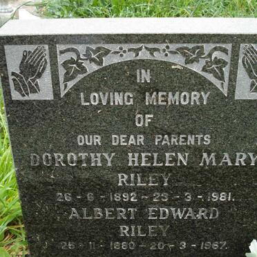 RILEY Albert Edward 1880-1967 &amp; Dorothy Helen Mary 1892-1981