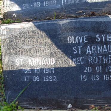 ST. ARNAUD Benjamin Theodor 1917-1992 &amp; Olive Sybil ROTHER 1921-1994